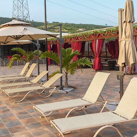 The Platinum Bay Hotel Berekuso Exterior photo